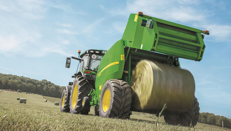 /static/active/2019315/style/deere-8.jpg